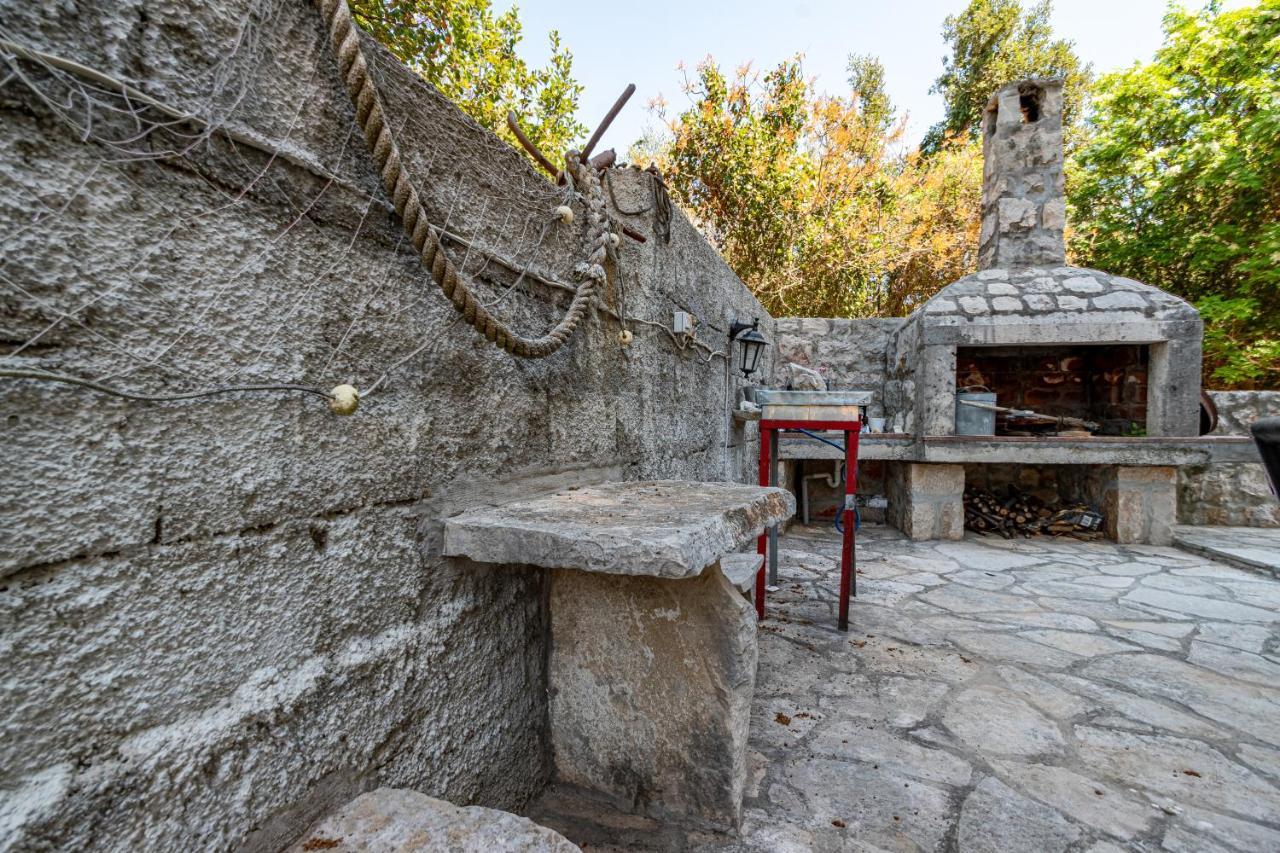 Apartments And Rooms With Parking Space Мали-Стон Экстерьер фото