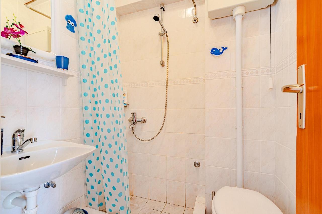 Apartments And Rooms With Parking Space Мали-Стон Экстерьер фото